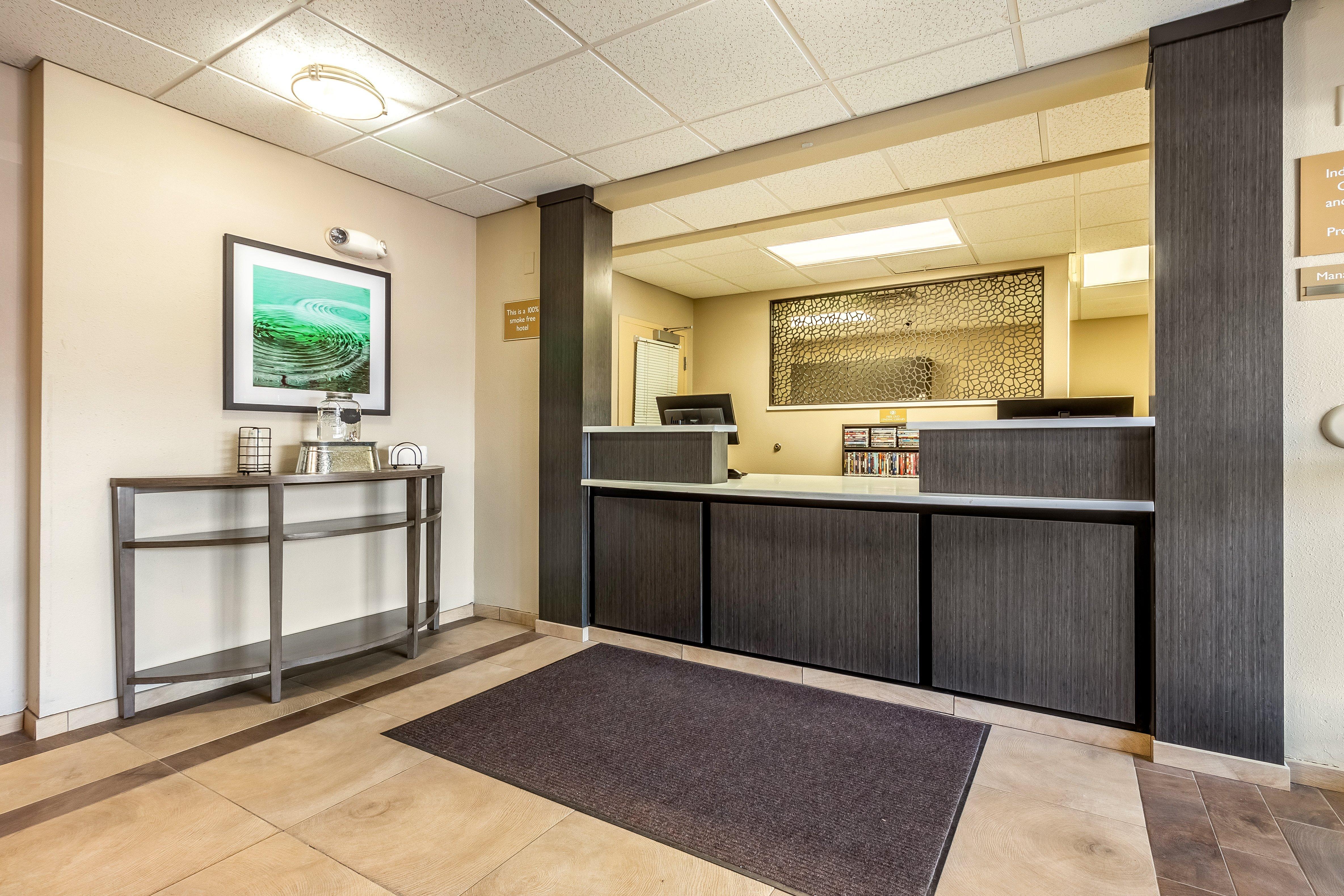 Candlewood Suites Lincoln By Ihg Buitenkant foto