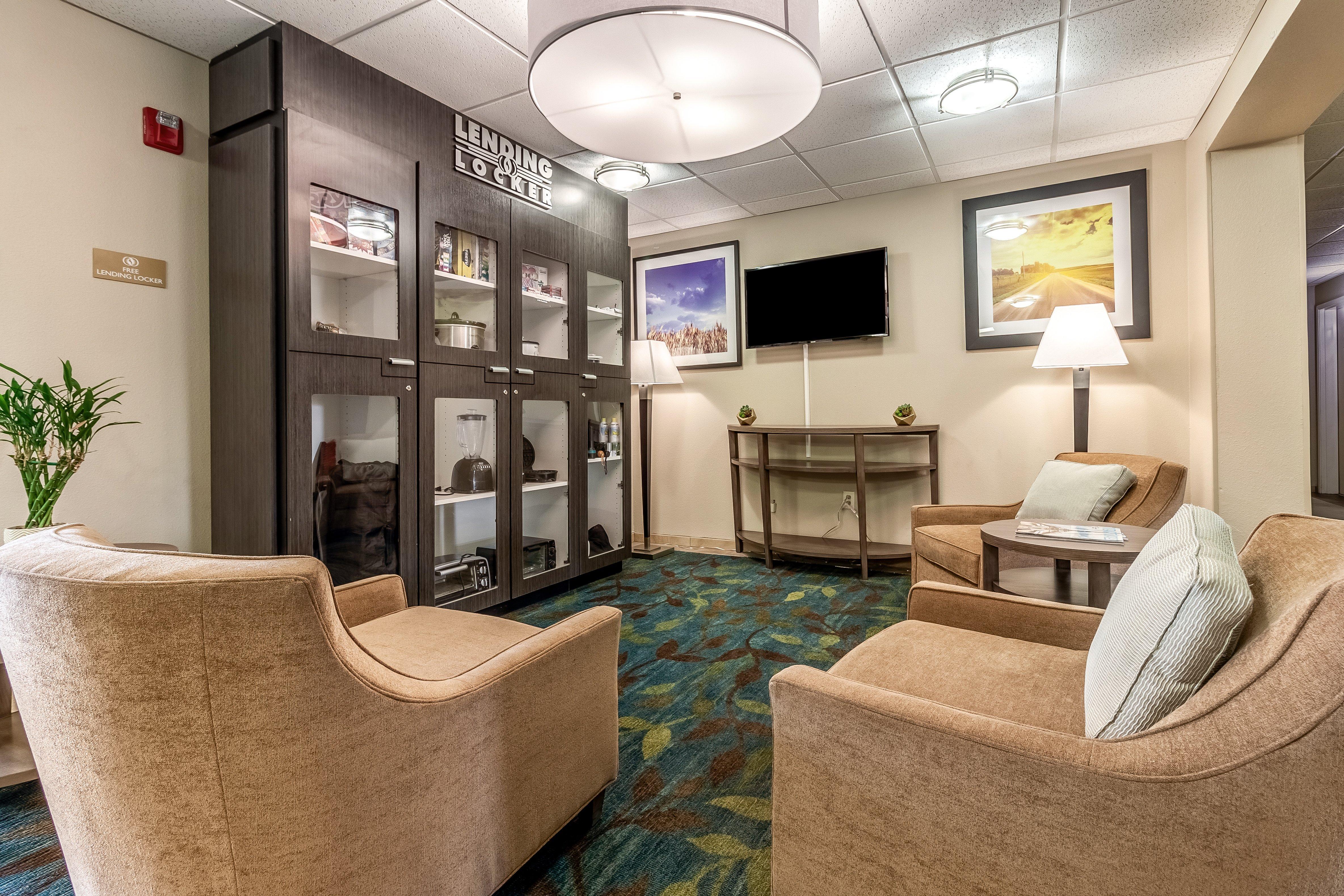 Candlewood Suites Lincoln By Ihg Buitenkant foto