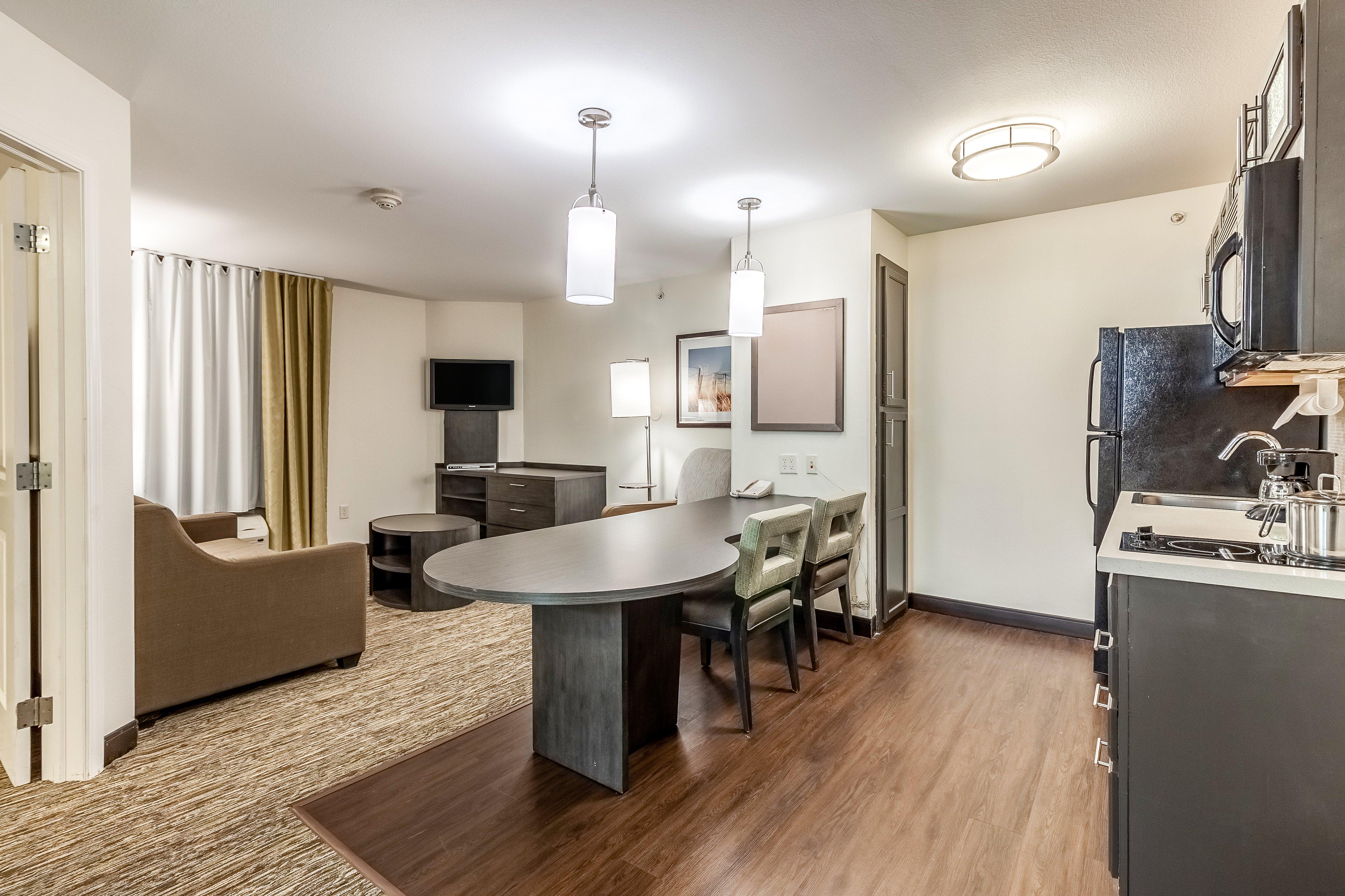 Candlewood Suites Lincoln By Ihg Buitenkant foto