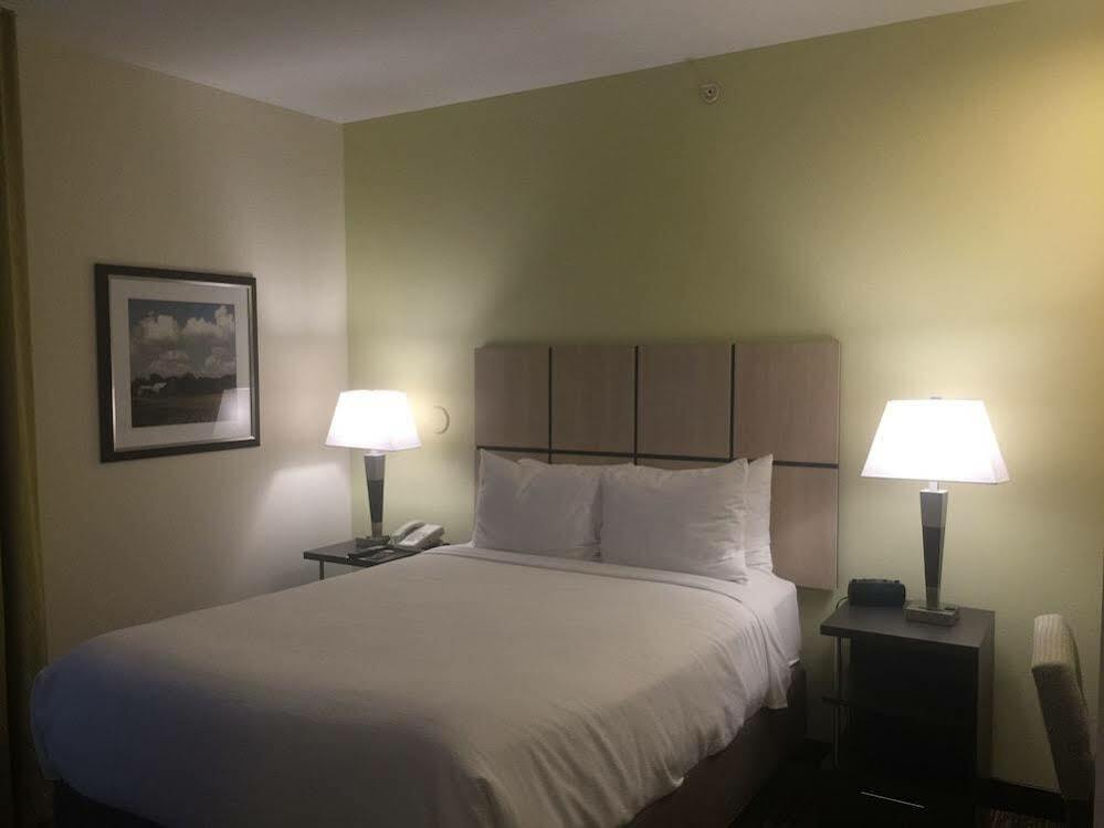 Candlewood Suites Lincoln By Ihg Buitenkant foto