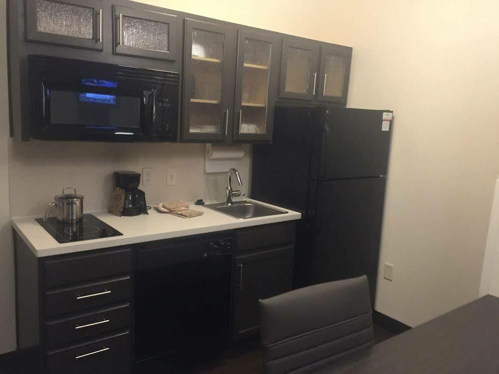 Candlewood Suites Lincoln By Ihg Buitenkant foto