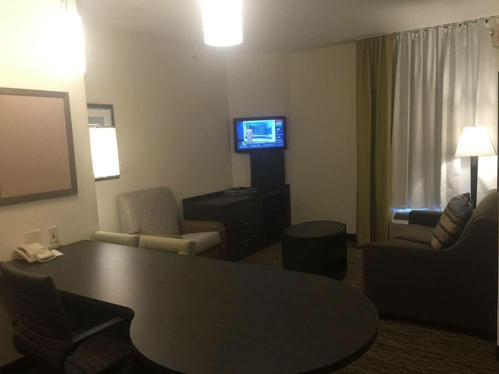 Candlewood Suites Lincoln By Ihg Buitenkant foto